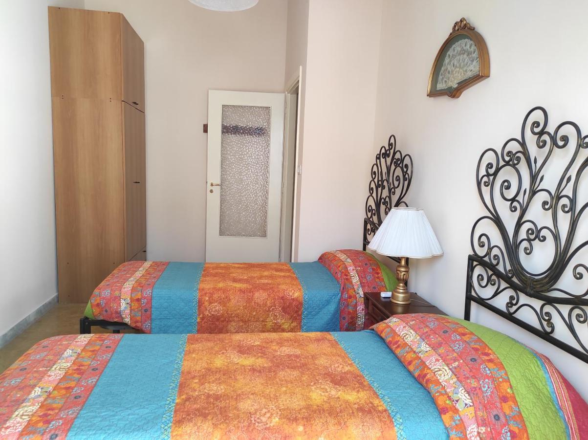 La Colonna Holiday House Apartment Lecce Exterior foto