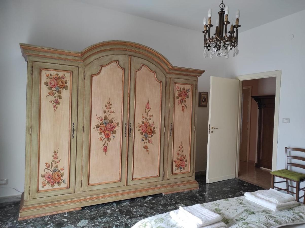 La Colonna Holiday House Apartment Lecce Exterior foto